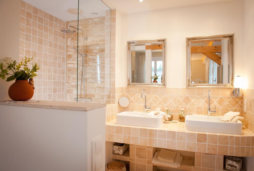 Bed and Breakfast Les 4 Elements Tourrettes-sur-Loup Pokój zdjęcie