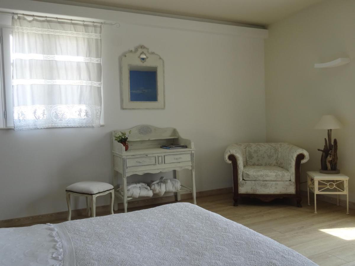 Bed and Breakfast Les 4 Elements Tourrettes-sur-Loup Pokój zdjęcie