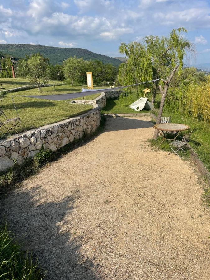 Bed and Breakfast Les 4 Elements Tourrettes-sur-Loup Zewnętrze zdjęcie