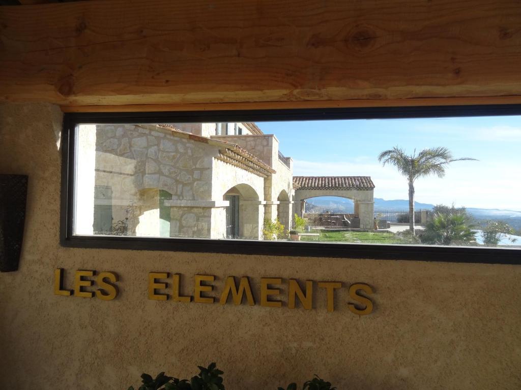 Bed and Breakfast Les 4 Elements Tourrettes-sur-Loup Zewnętrze zdjęcie